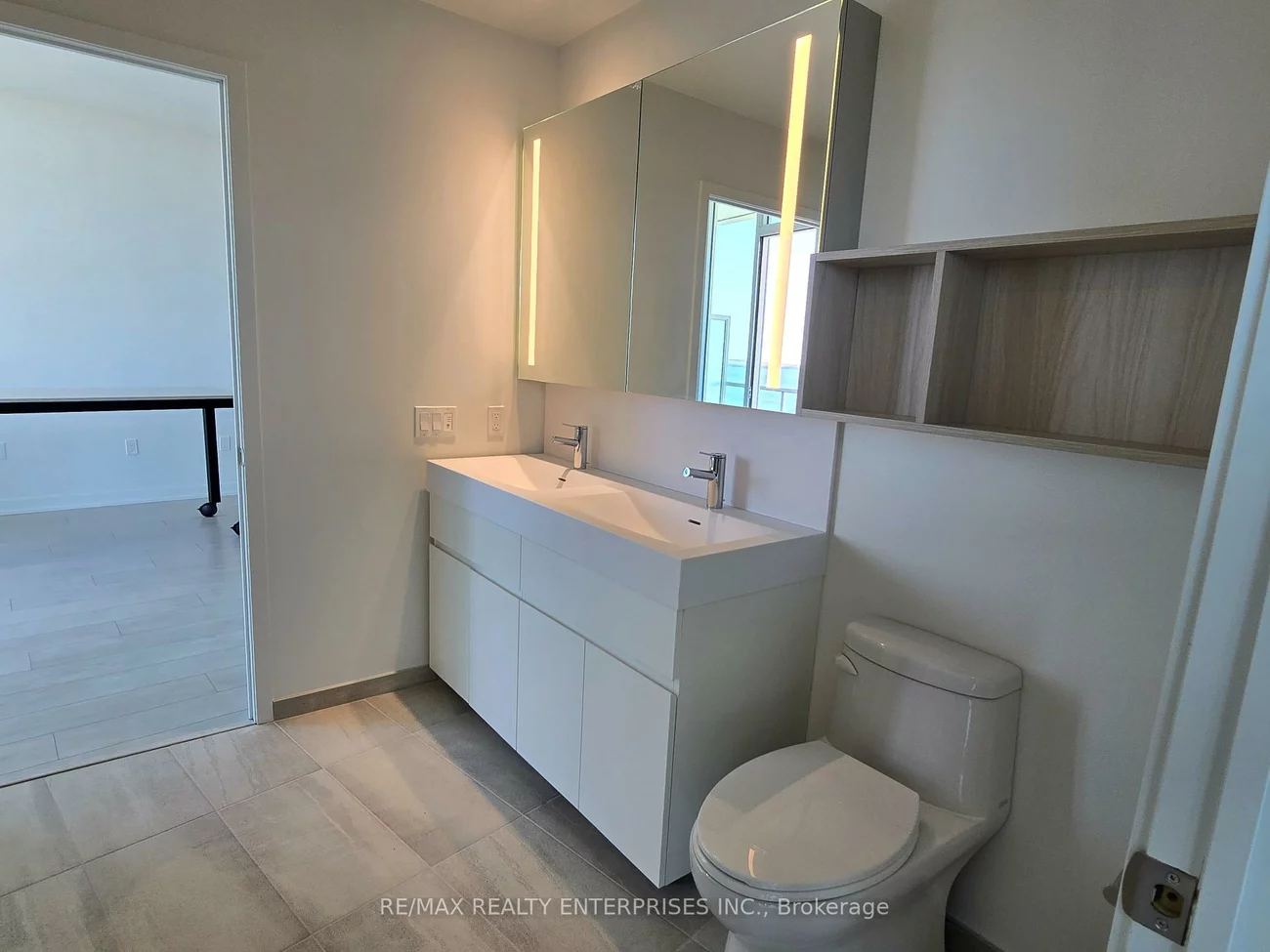 39, Mary, City Centre, Barrie