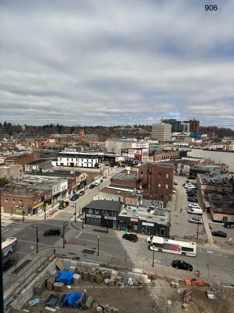 39, Mary, City Centre, Barrie