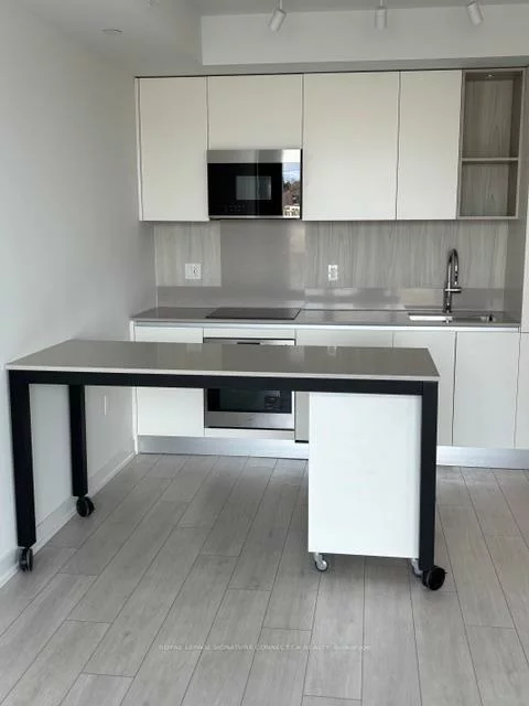 39, Mary, City Centre, Barrie