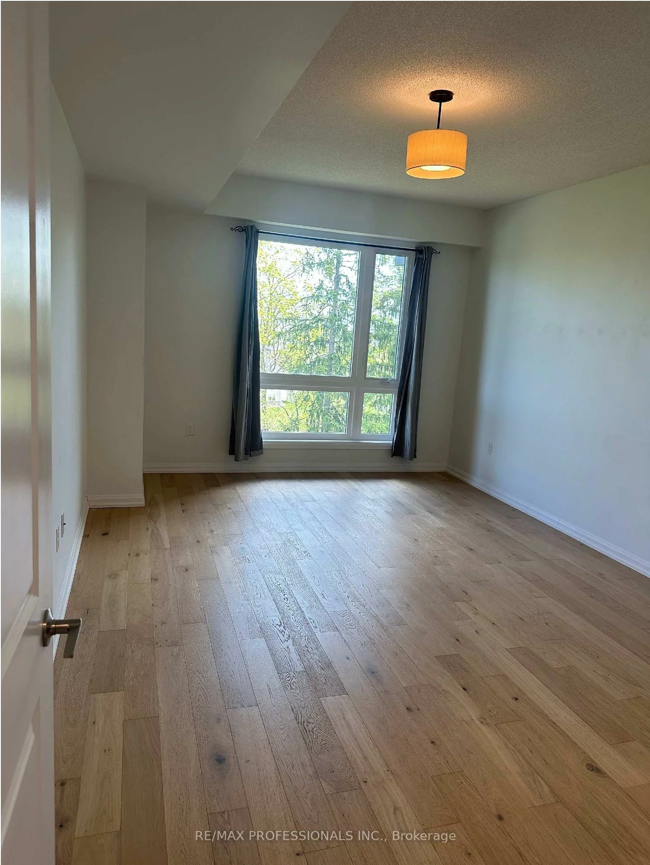 302, Essa, Ardagh, Barrie