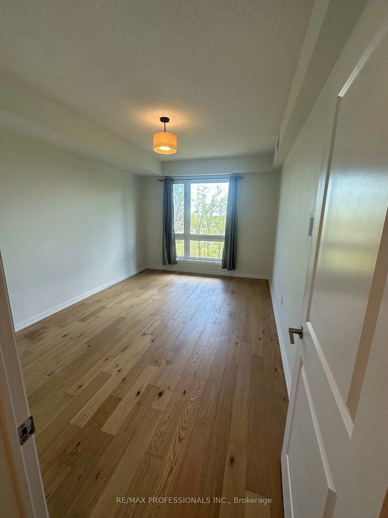 302, Essa, Ardagh, Barrie