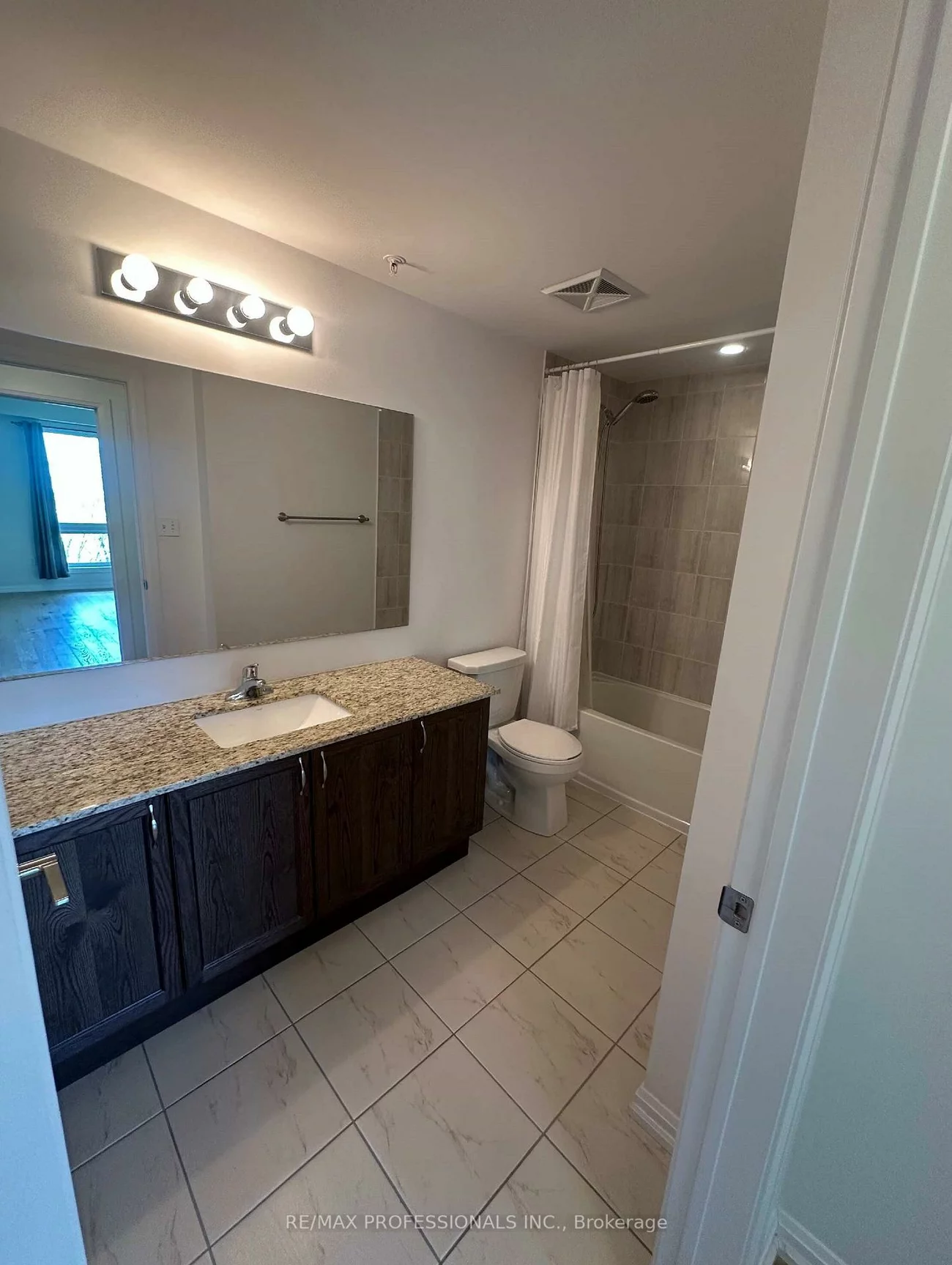 302, Essa, Ardagh, Barrie