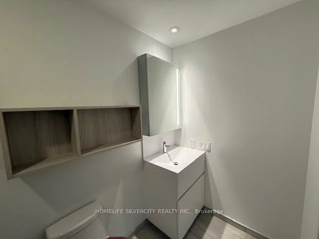 39, Mary, City Centre, Barrie
