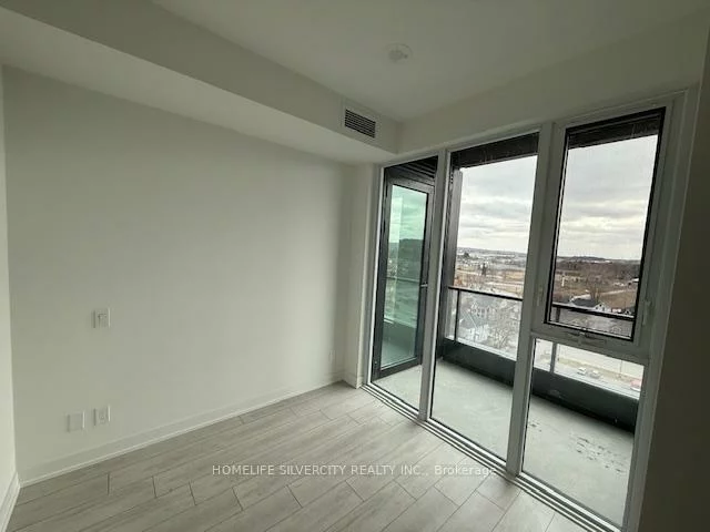 39, Mary, City Centre, Barrie