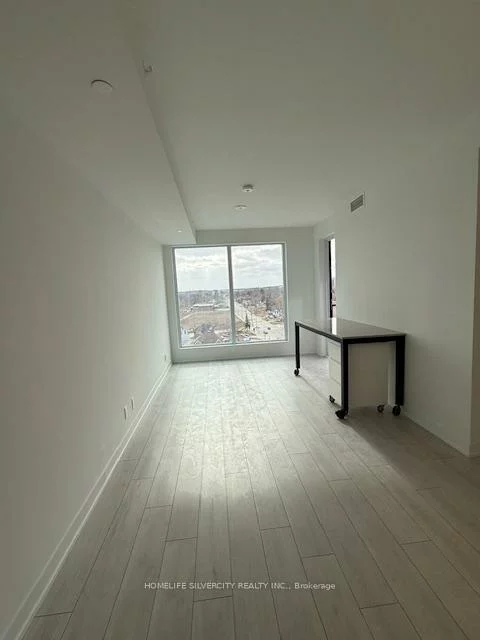 39, Mary, City Centre, Barrie