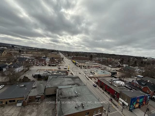 39, Mary, City Centre, Barrie