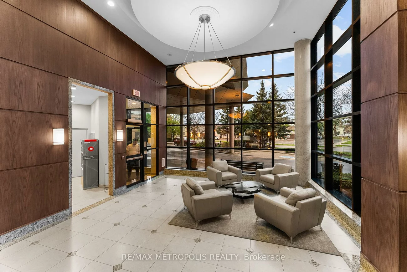 33, Ellen, City Centre, Barrie