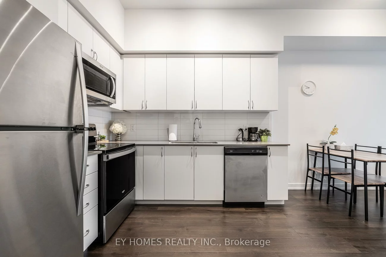 56, Lakeside, Little Lake, Barrie