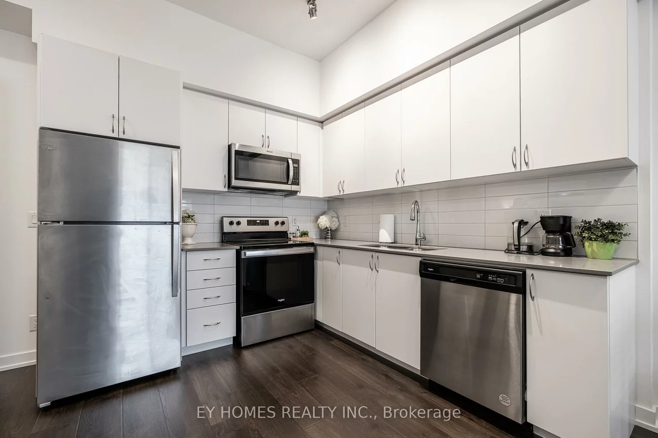 56, Lakeside, Little Lake, Barrie