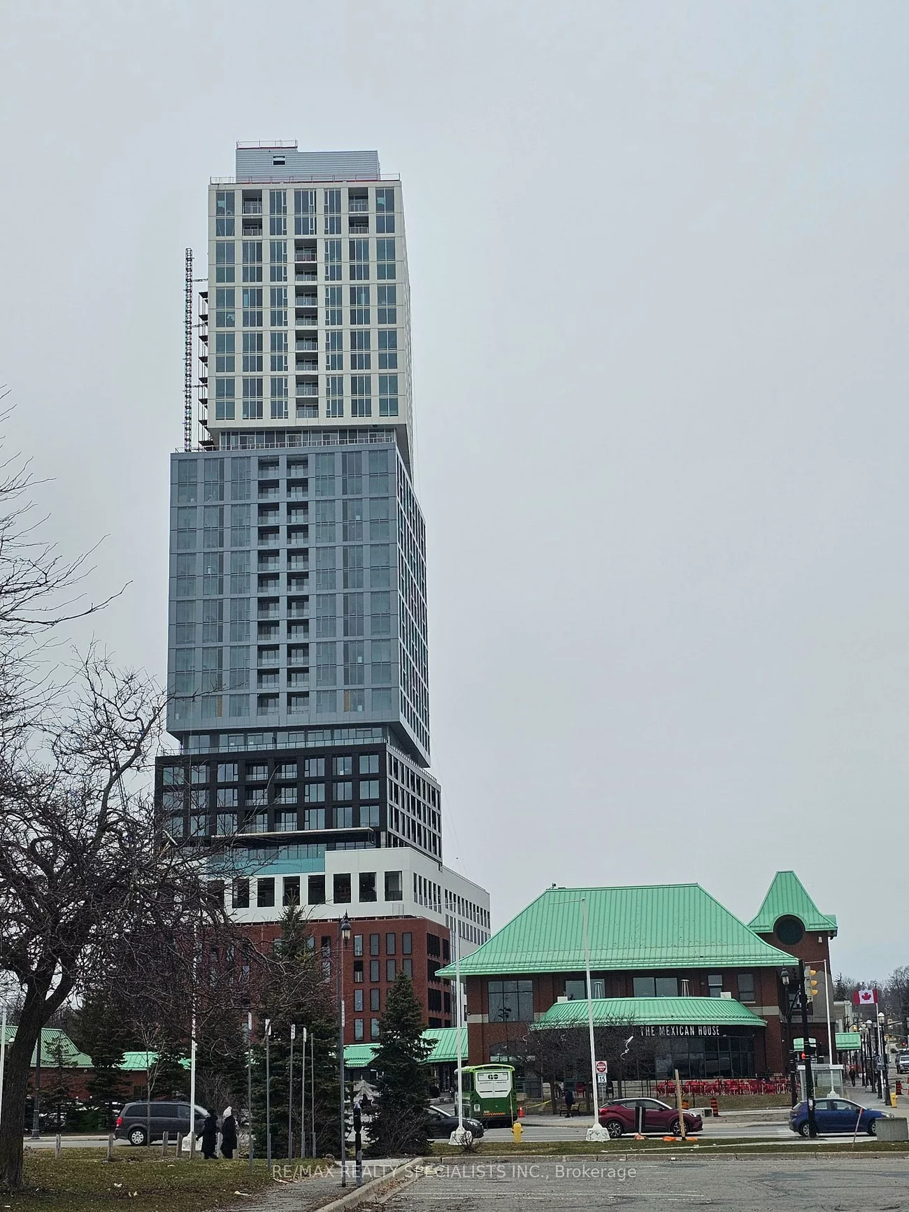 39, Mary, City Centre, Barrie