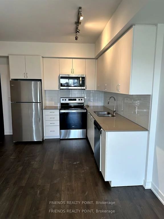 56, Lakeside, Little Lake, Barrie