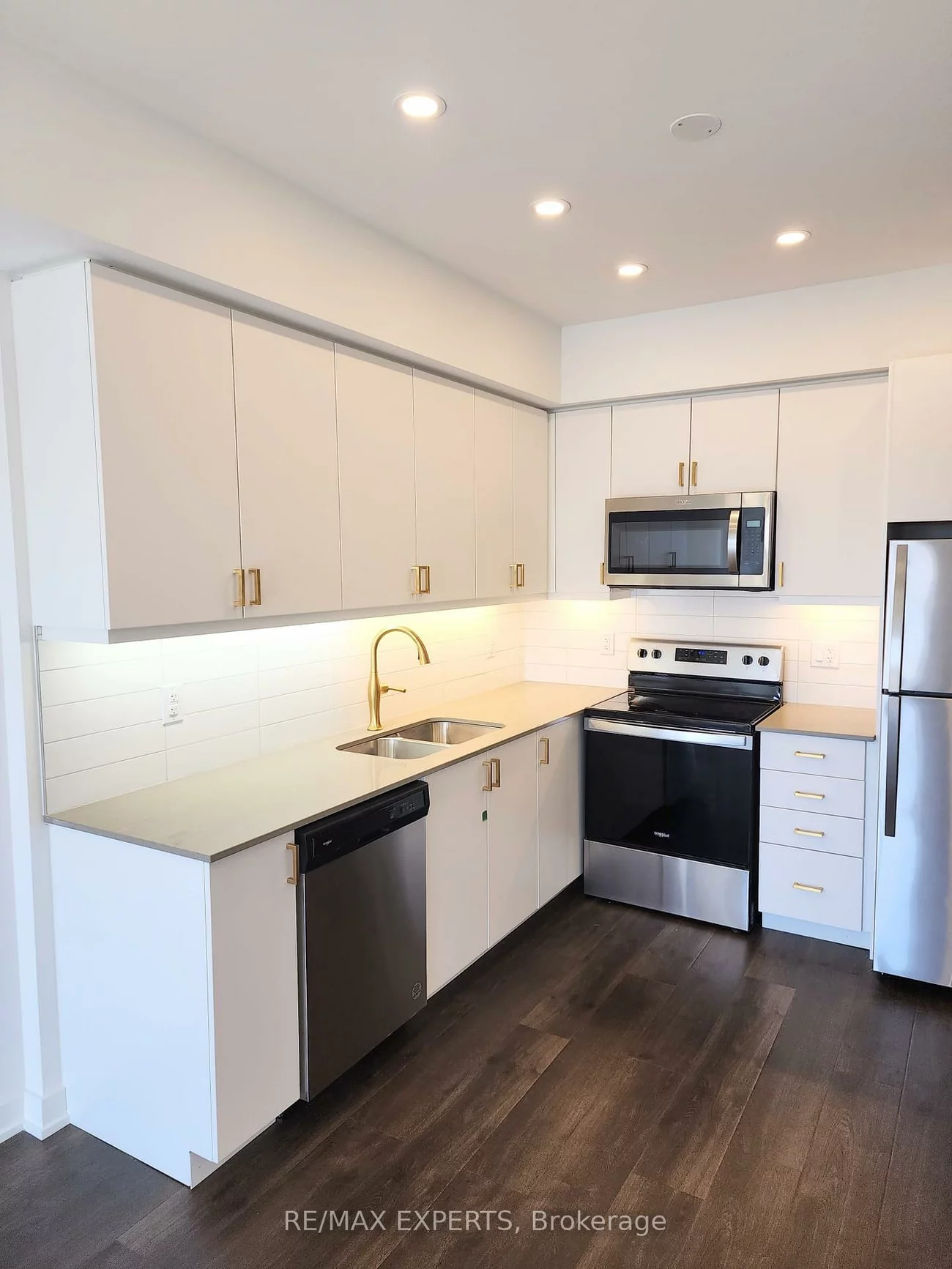 56, Lakeside, Little Lake, Barrie