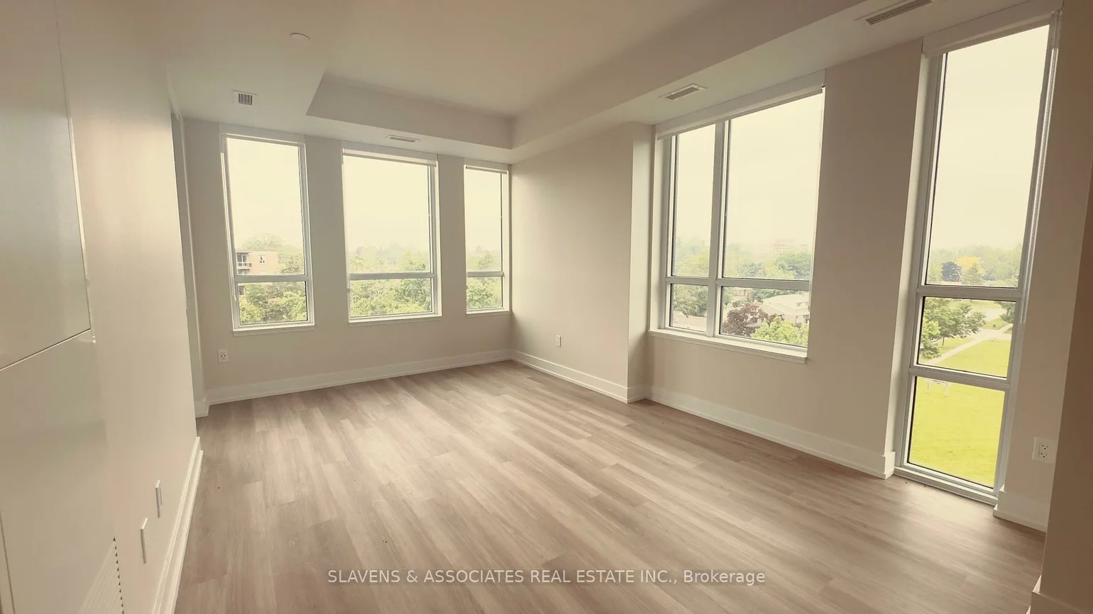 41, Johnson, North Shore, Barrie