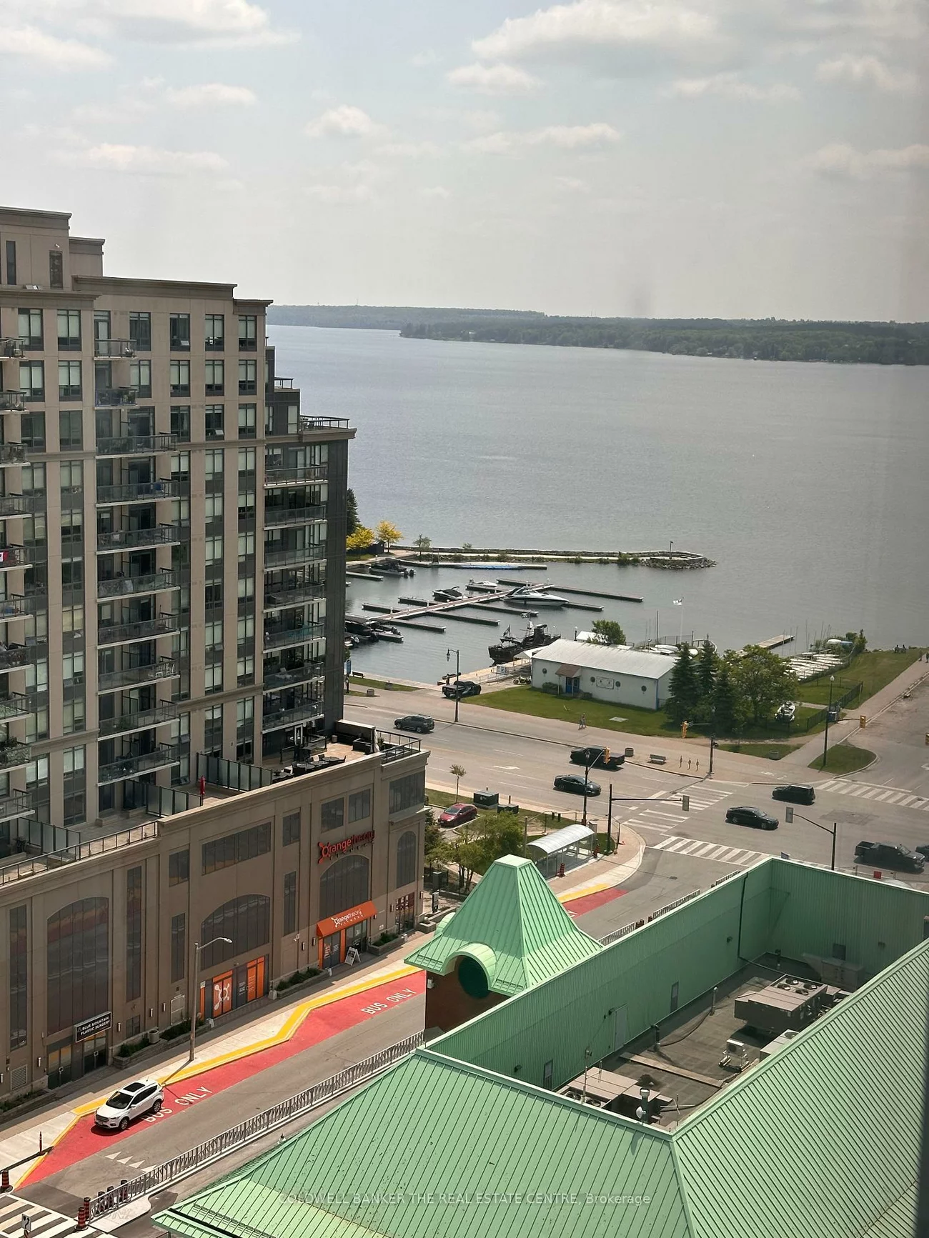 39, Mary, City Centre, Barrie