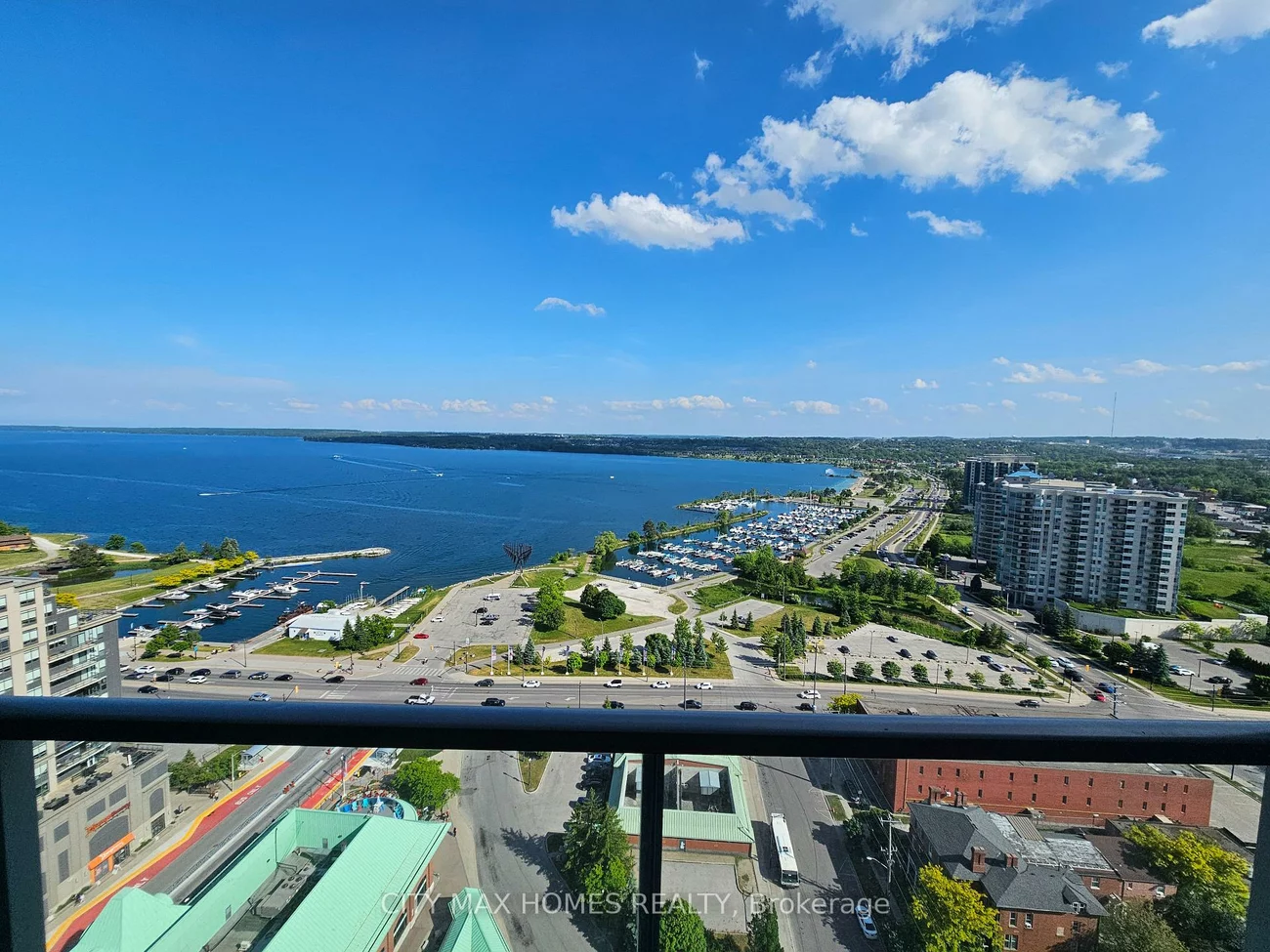 39, Mary, City Centre, Barrie