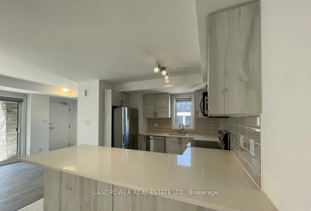 52, Appletree, Innis-Shore, Barrie