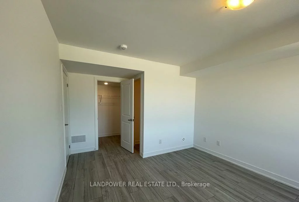 52, Appletree, Innis-Shore, Barrie