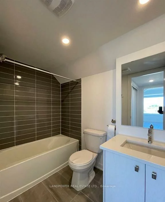 52, Appletree, Innis-Shore, Barrie