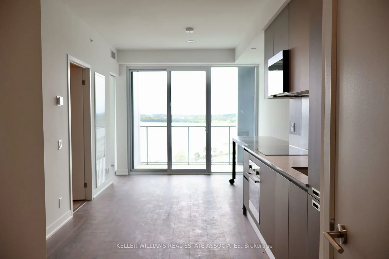 39, Mary, City Centre, Barrie