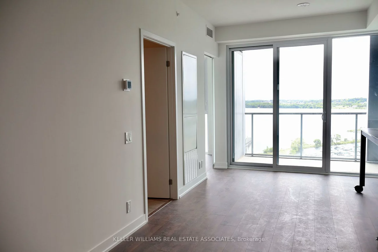 39, Mary, City Centre, Barrie