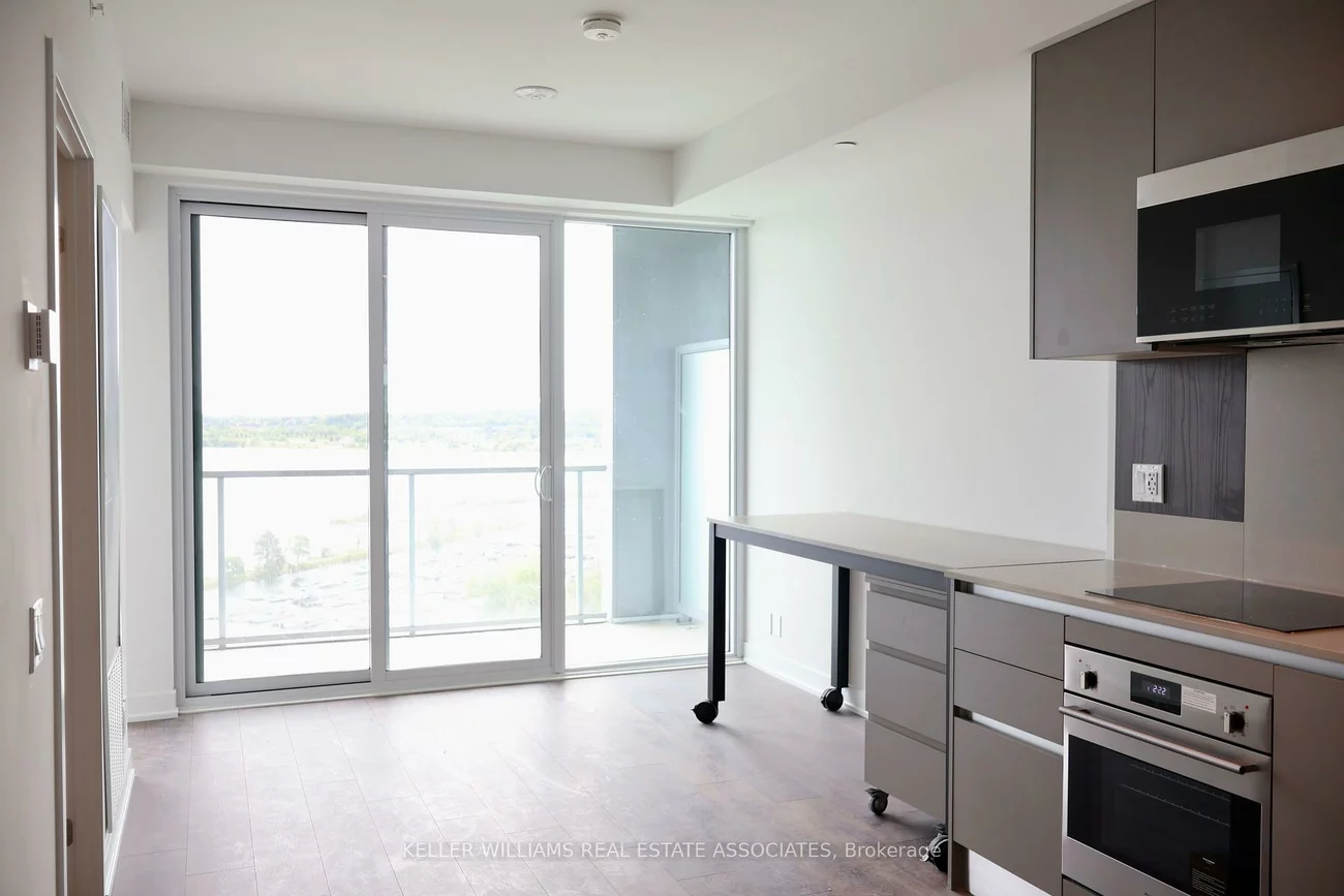 39, Mary, City Centre, Barrie