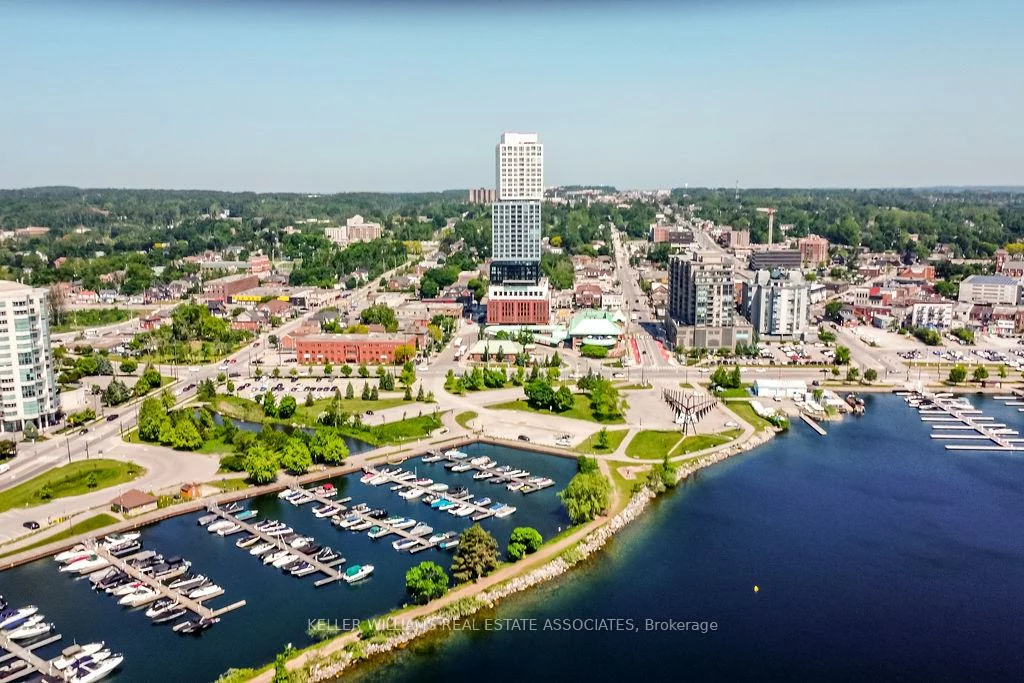39, Mary, City Centre, Barrie