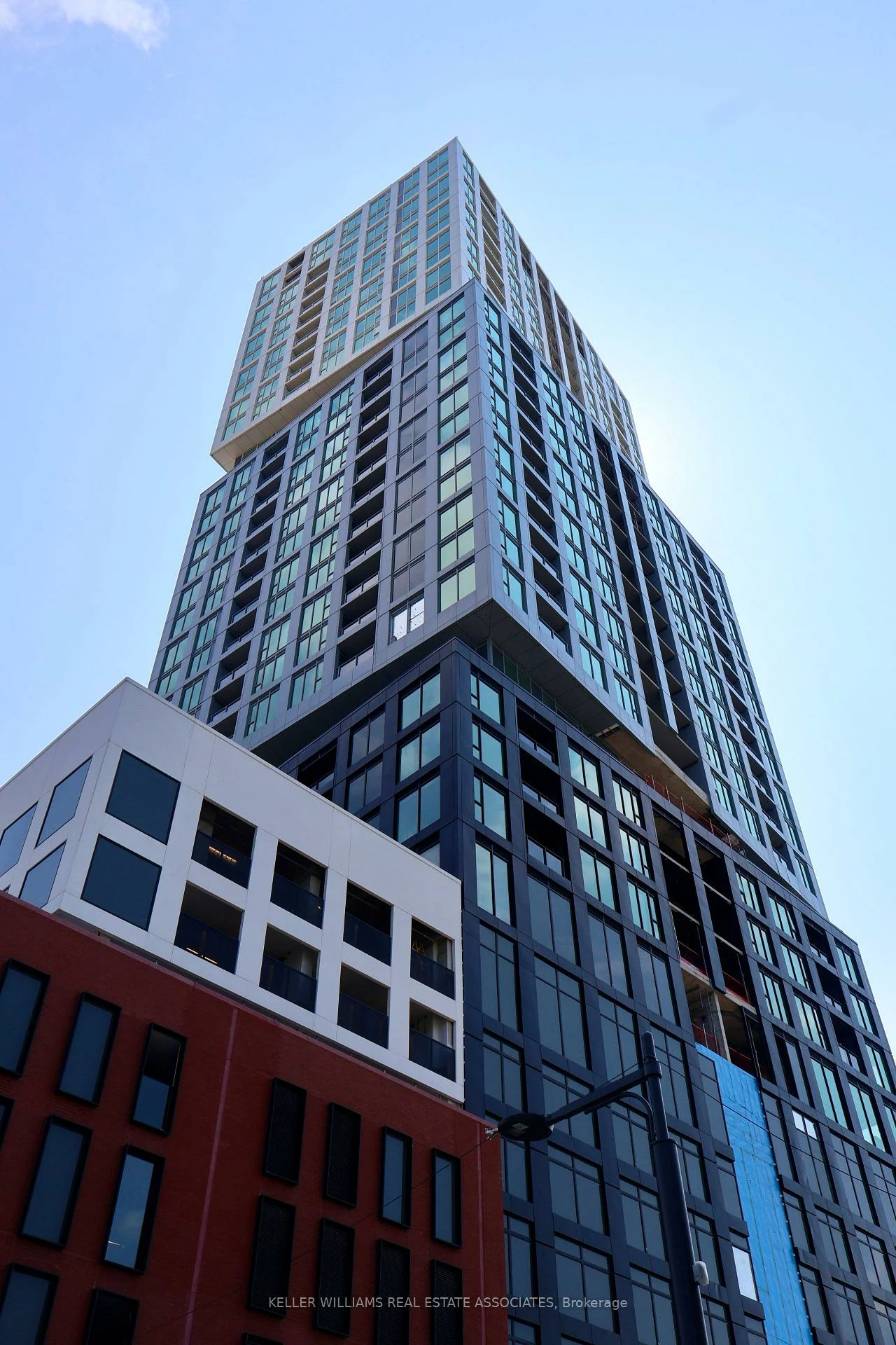 39, Mary, City Centre, Barrie