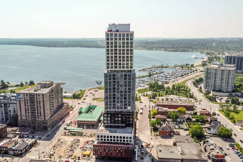 39, Mary, City Centre, Barrie