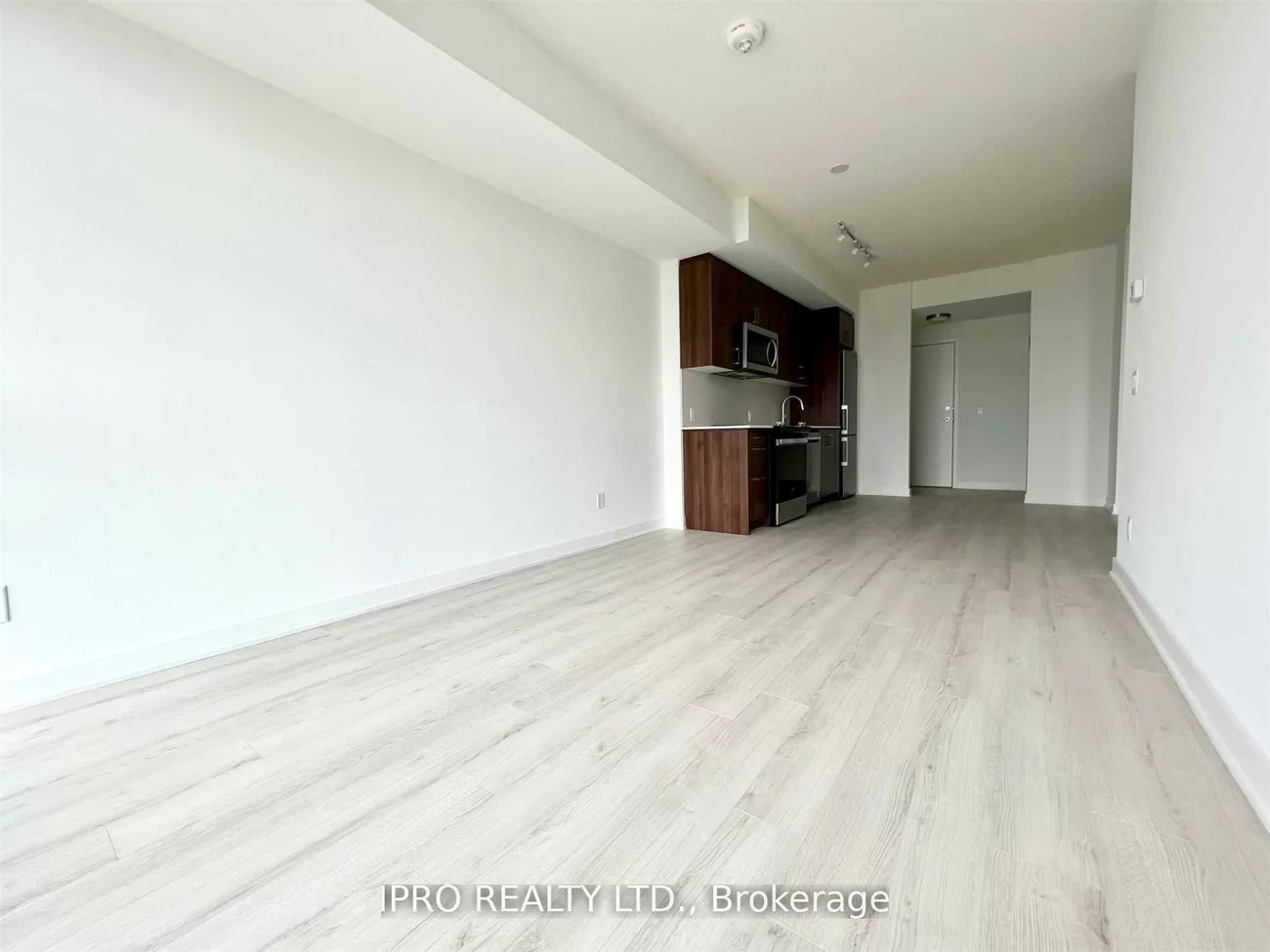 681, Yonge, Painswick South, Barrie