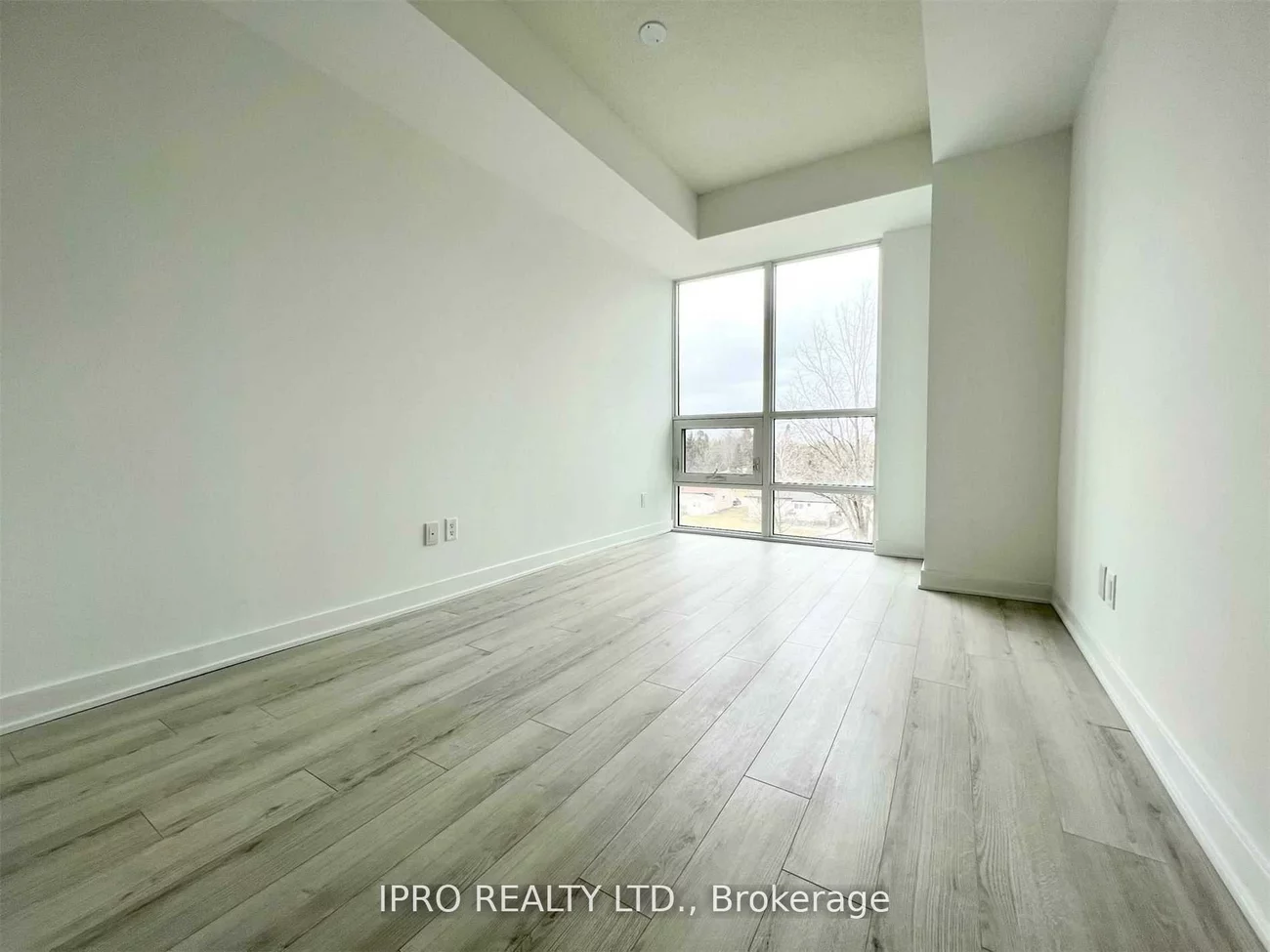 681, Yonge, Painswick South, Barrie