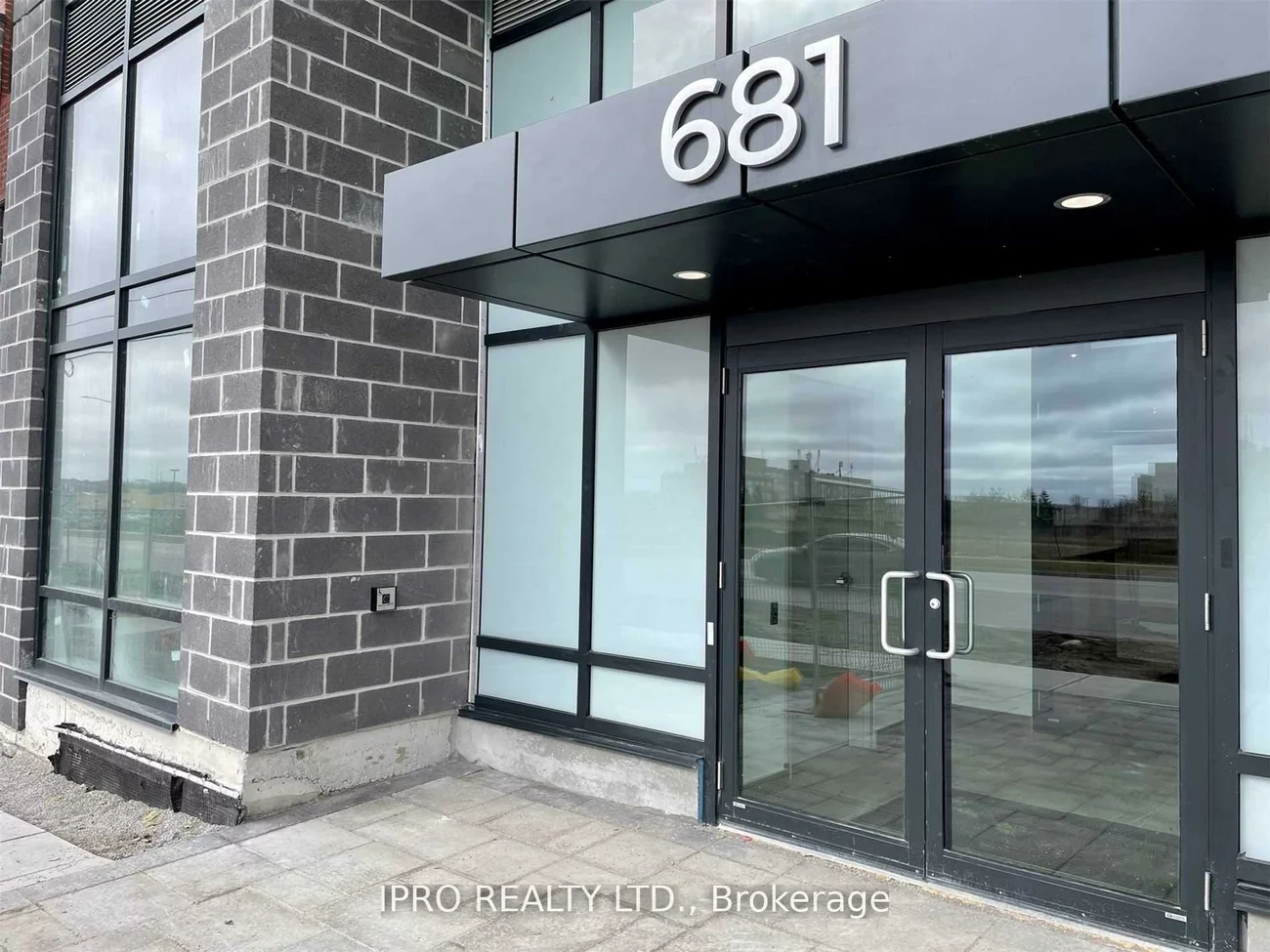 681, Yonge, Painswick South, Barrie