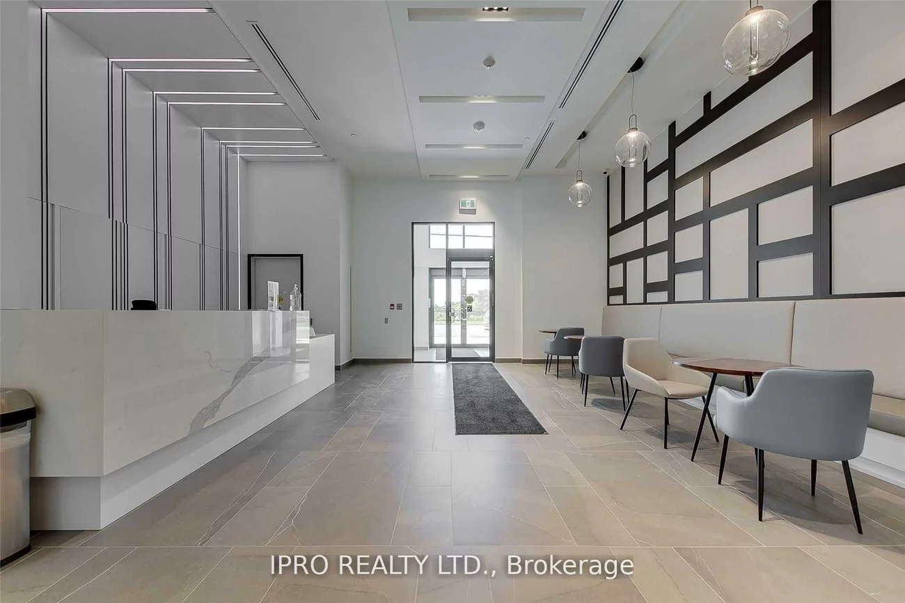 681, Yonge, Painswick South, Barrie