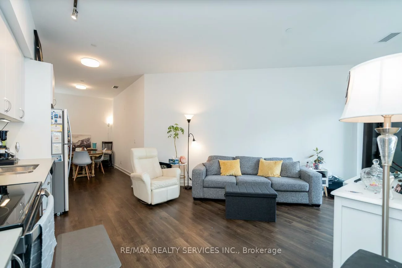 56, Lakeside, Little Lake, Barrie