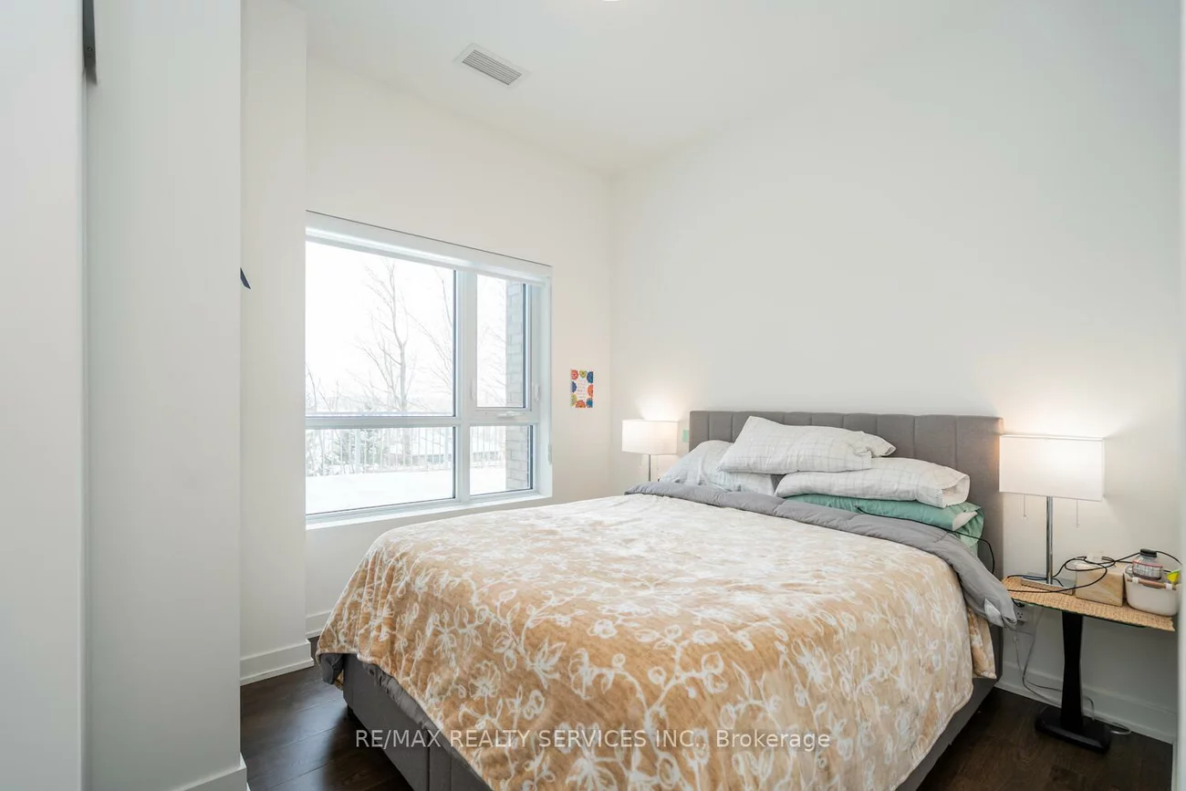 56, Lakeside, Little Lake, Barrie