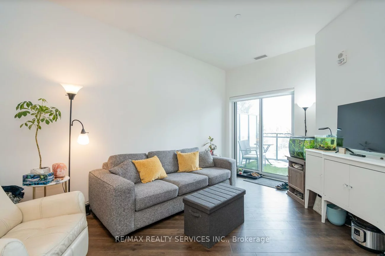 56, Lakeside, Little Lake, Barrie