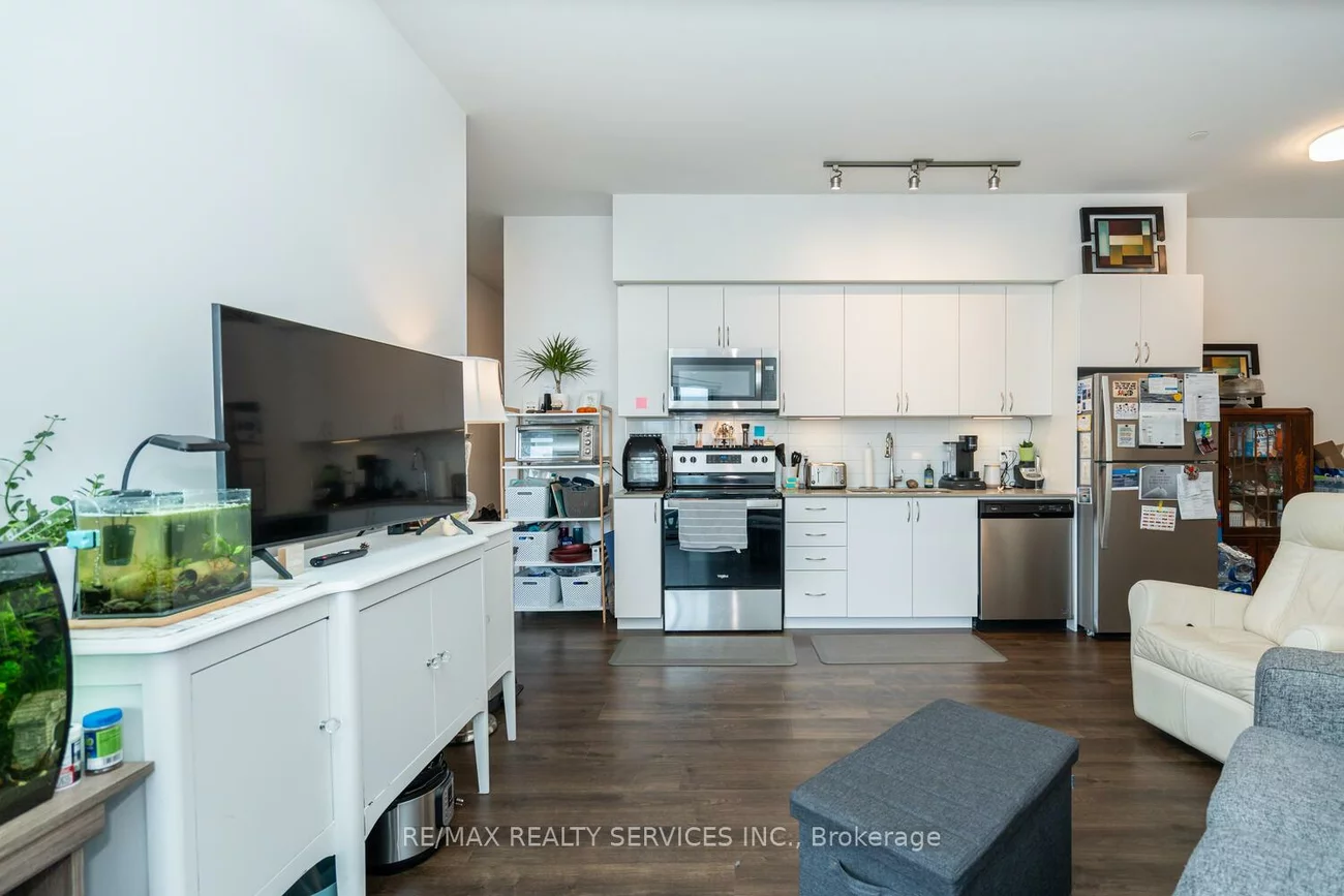 56, Lakeside, Little Lake, Barrie