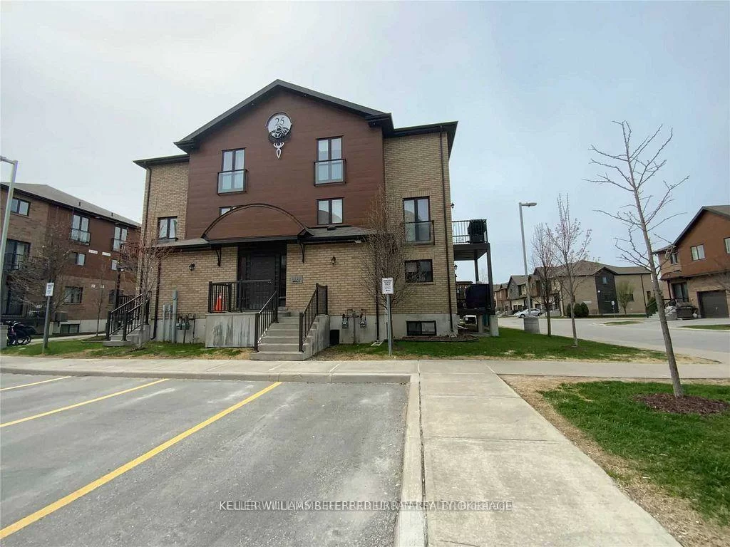 25, Madelaine, Painswick South, Barrie