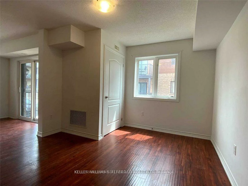 25, Madelaine, Painswick South, Barrie