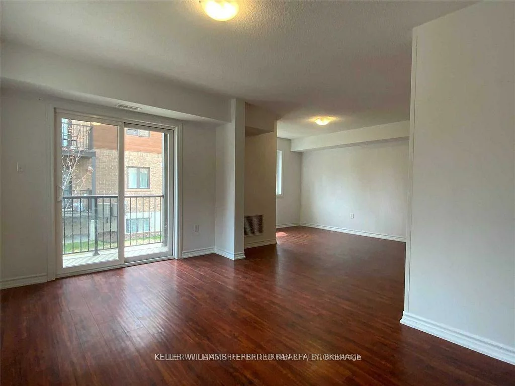 25, Madelaine, Painswick South, Barrie
