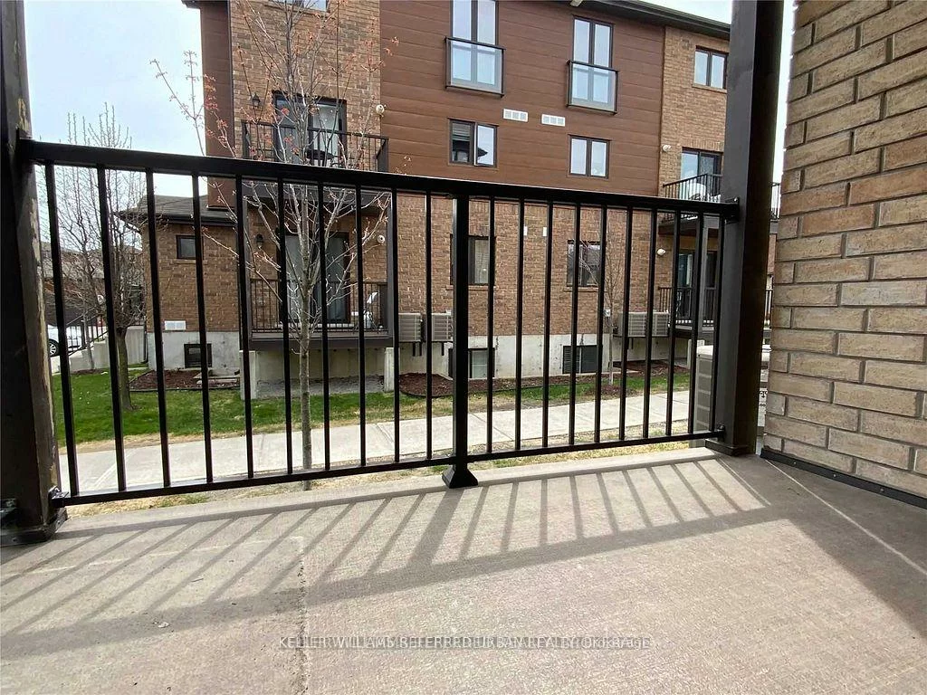 25, Madelaine, Painswick South, Barrie