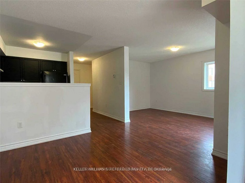 25, Madelaine, Painswick South, Barrie