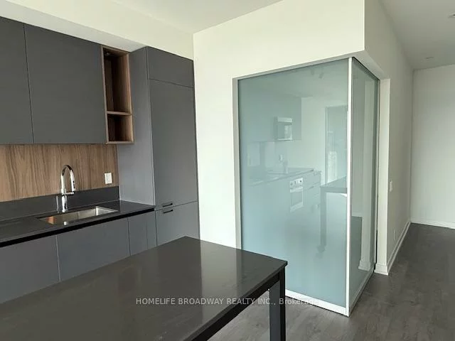 39, Mary, City Centre, Barrie