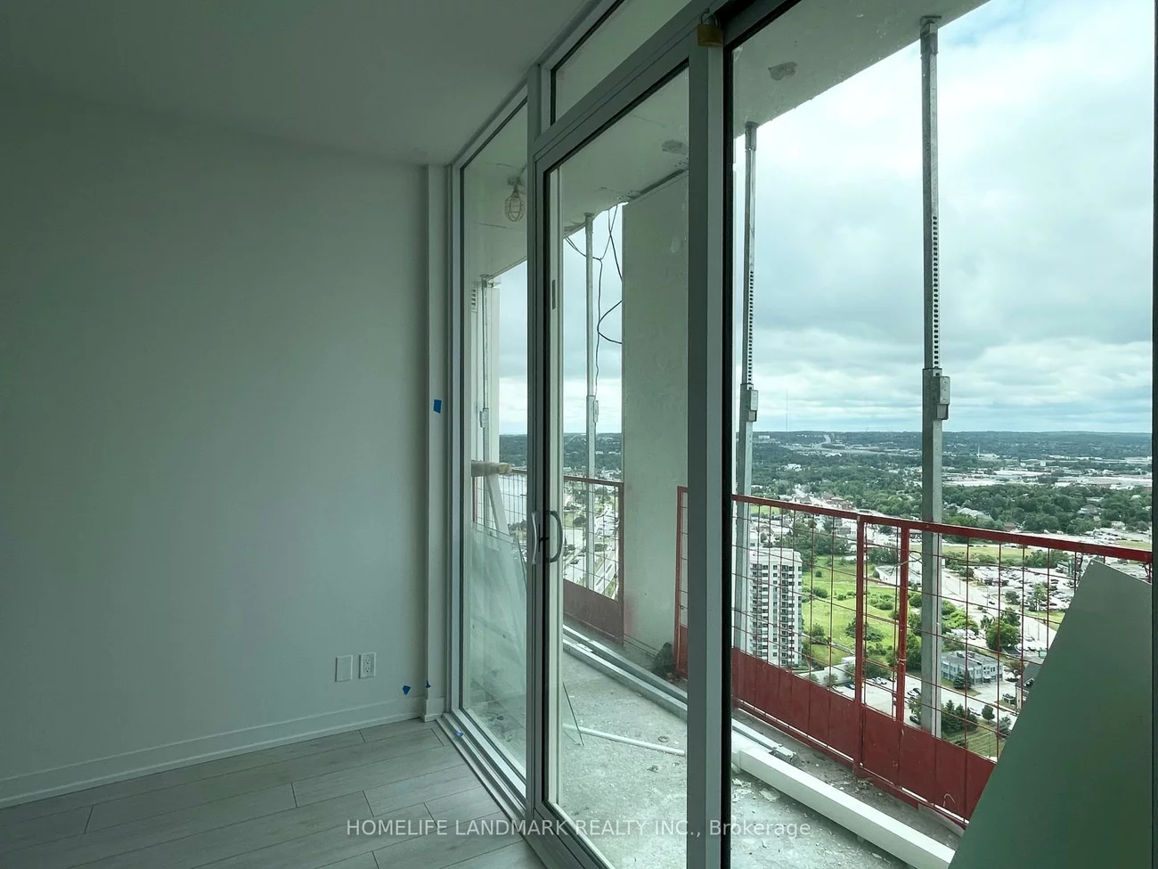 39, Mary, City Centre, Barrie