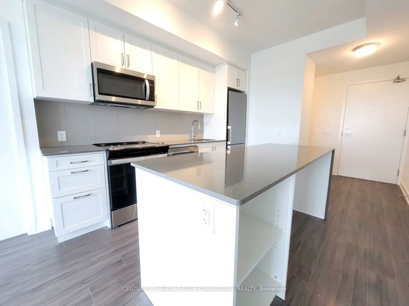 681, Yonge, Painswick South, Barrie