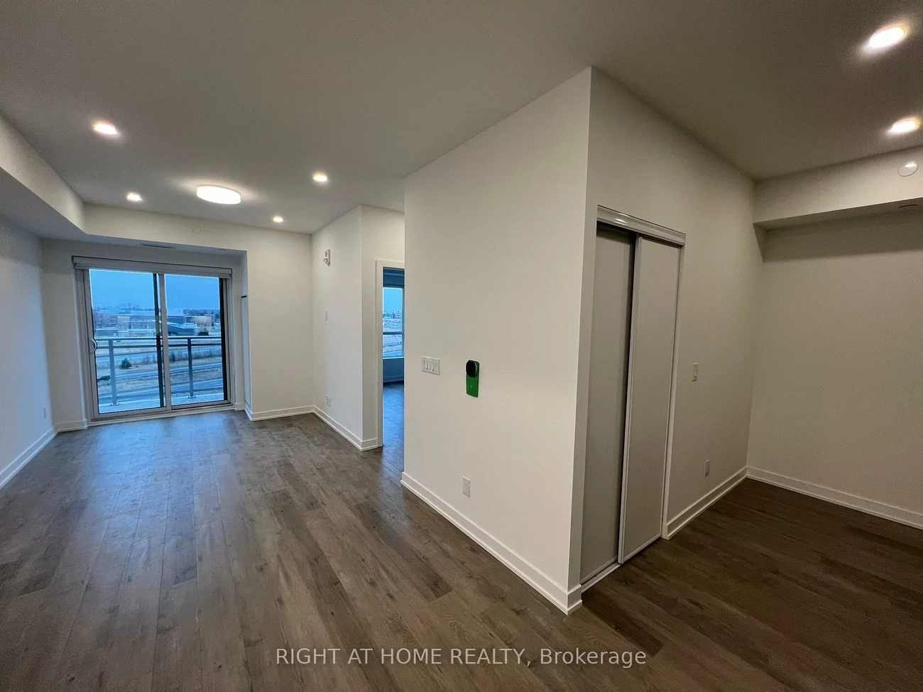 56, Lakeside, Little Lake, Barrie