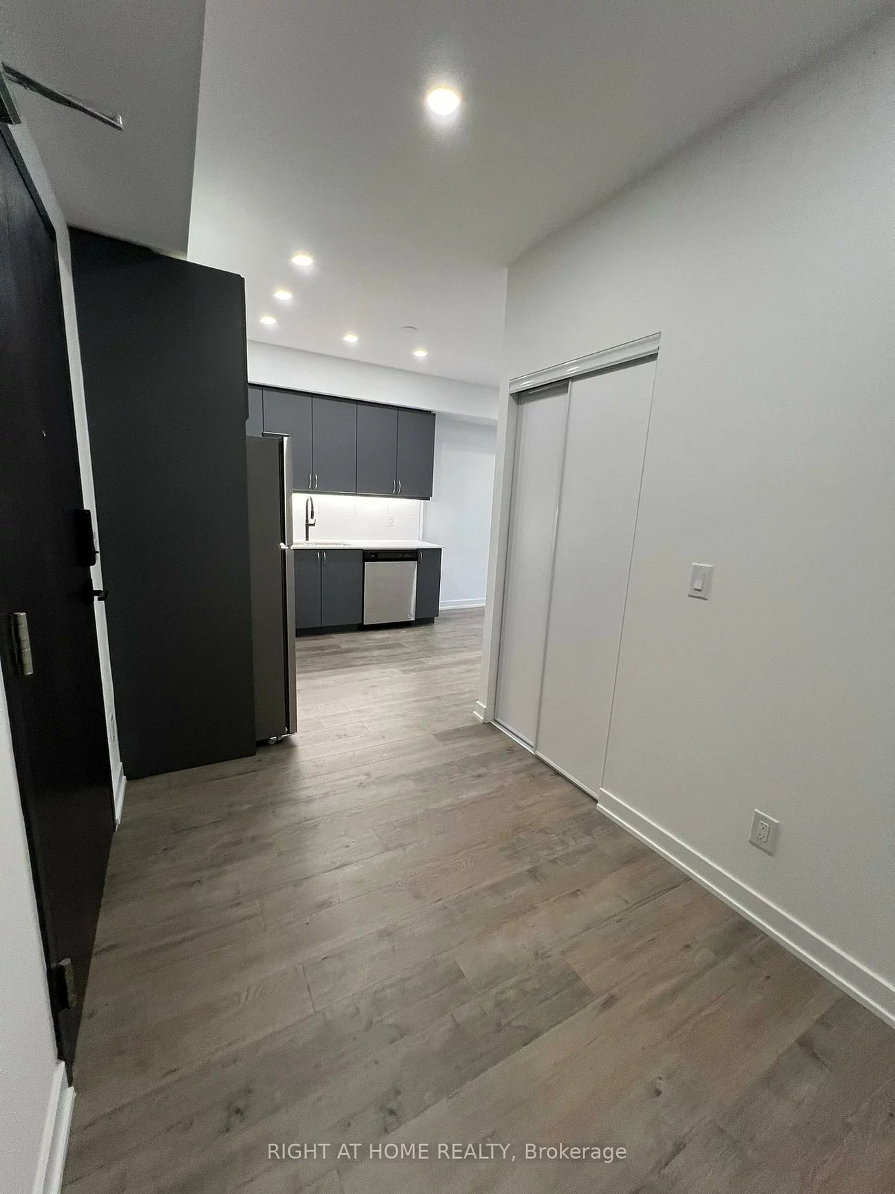 56, Lakeside, Little Lake, Barrie