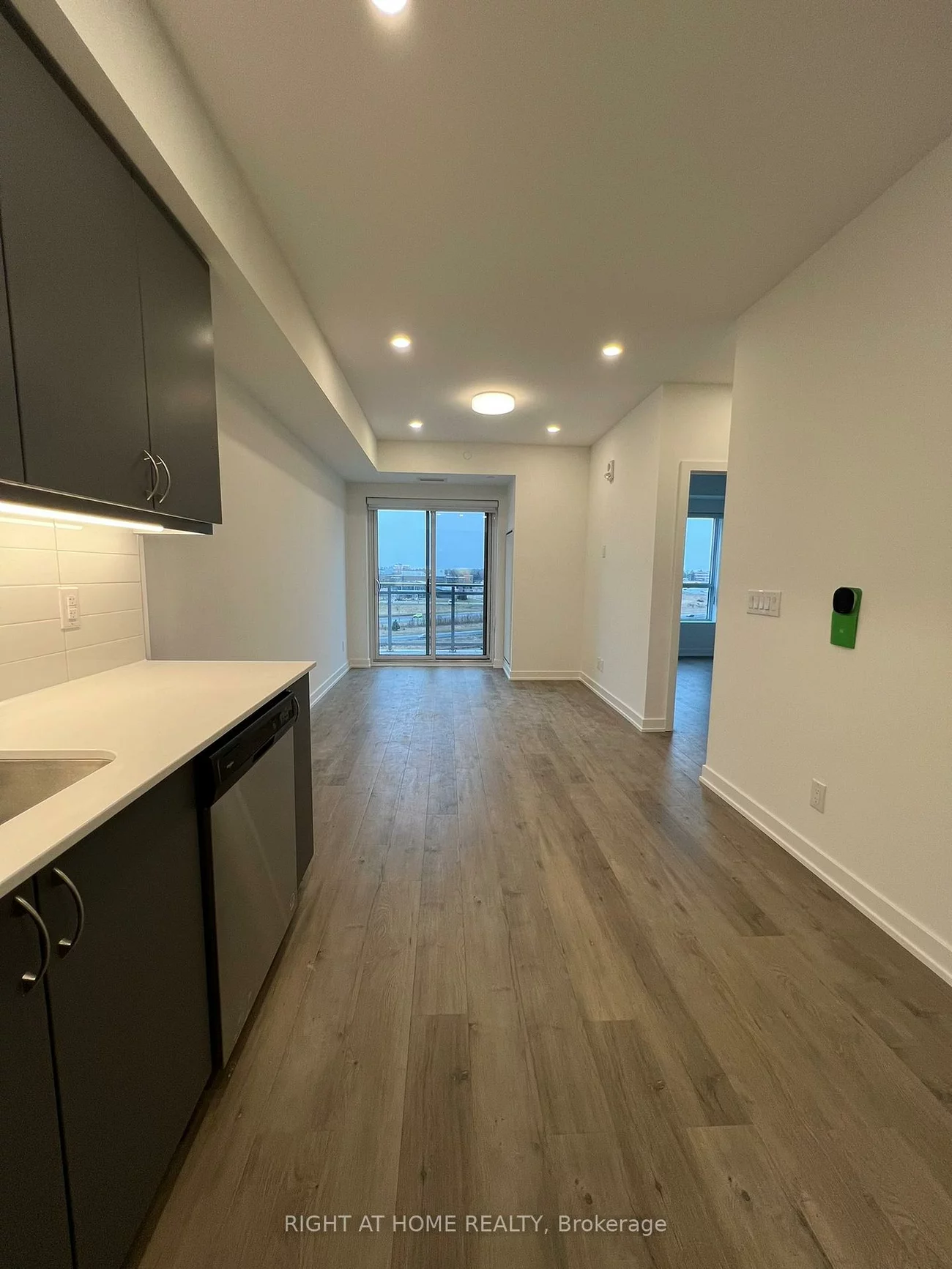 56, Lakeside, Little Lake, Barrie