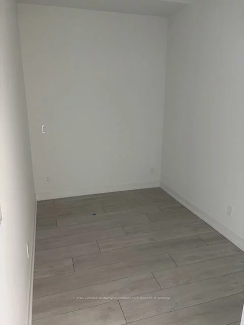 39, Mary, City Centre, Barrie