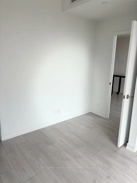 39, Mary, City Centre, Barrie