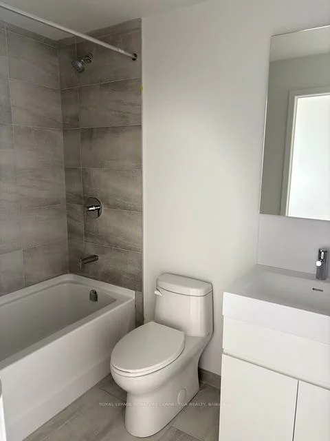 39, Mary, City Centre, Barrie